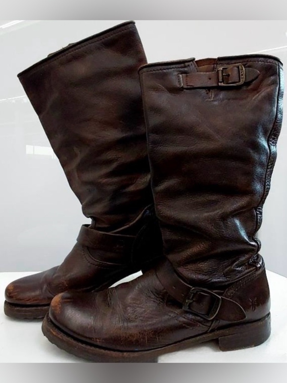 Frye🌸 Distressed Dark Brown Leather Engineer Moto Mid Calf Buckle Boots Size 8